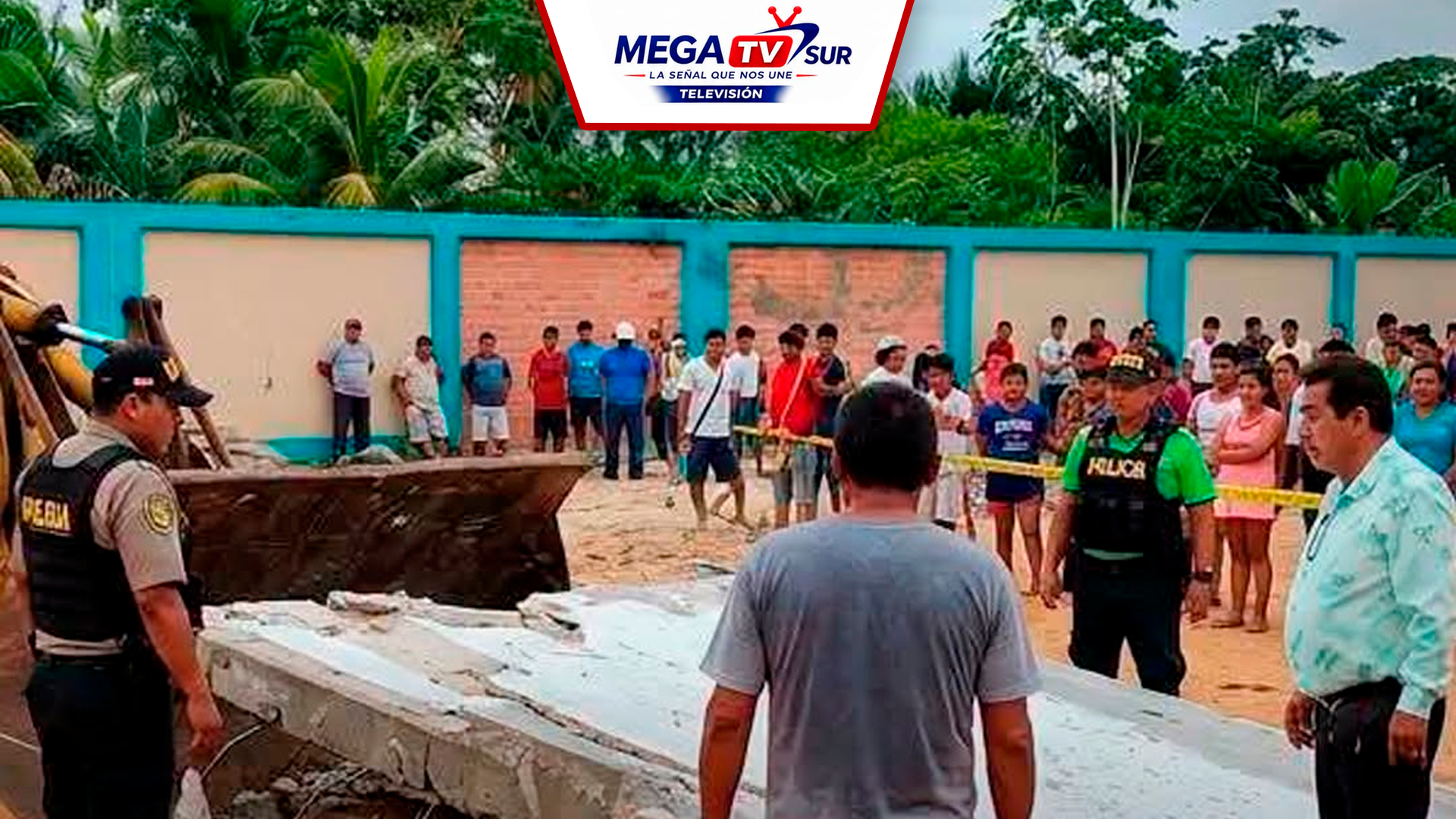 Fallece escolar tras caída de estructura de concreto en colegio de Iquitos